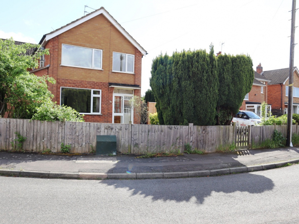32 Horndean Avenue, Leicester LE18