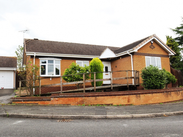 27 CHATER CLOSE, LEICESTER – LE5 2HX