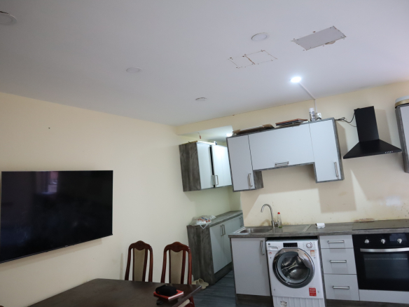FLAT 1, 85 UPPINGHAM ROAD, LEICESTER, LE5 3TB