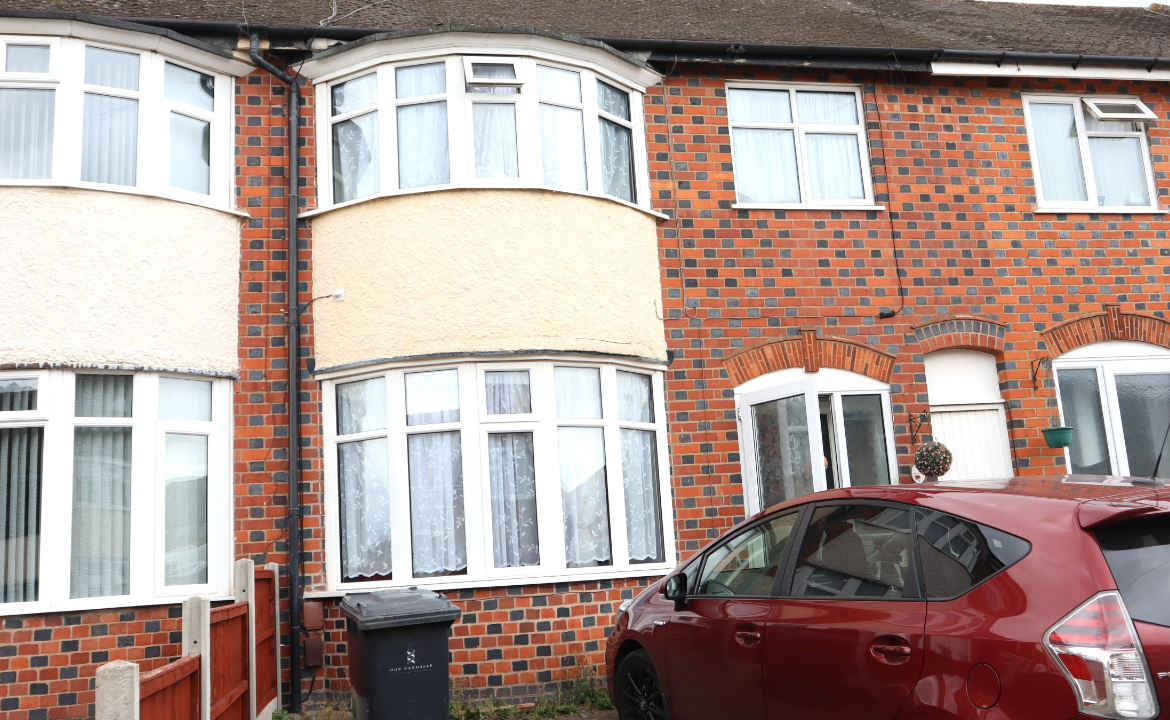 5 Lymington Road, Leicester LE5 1LT