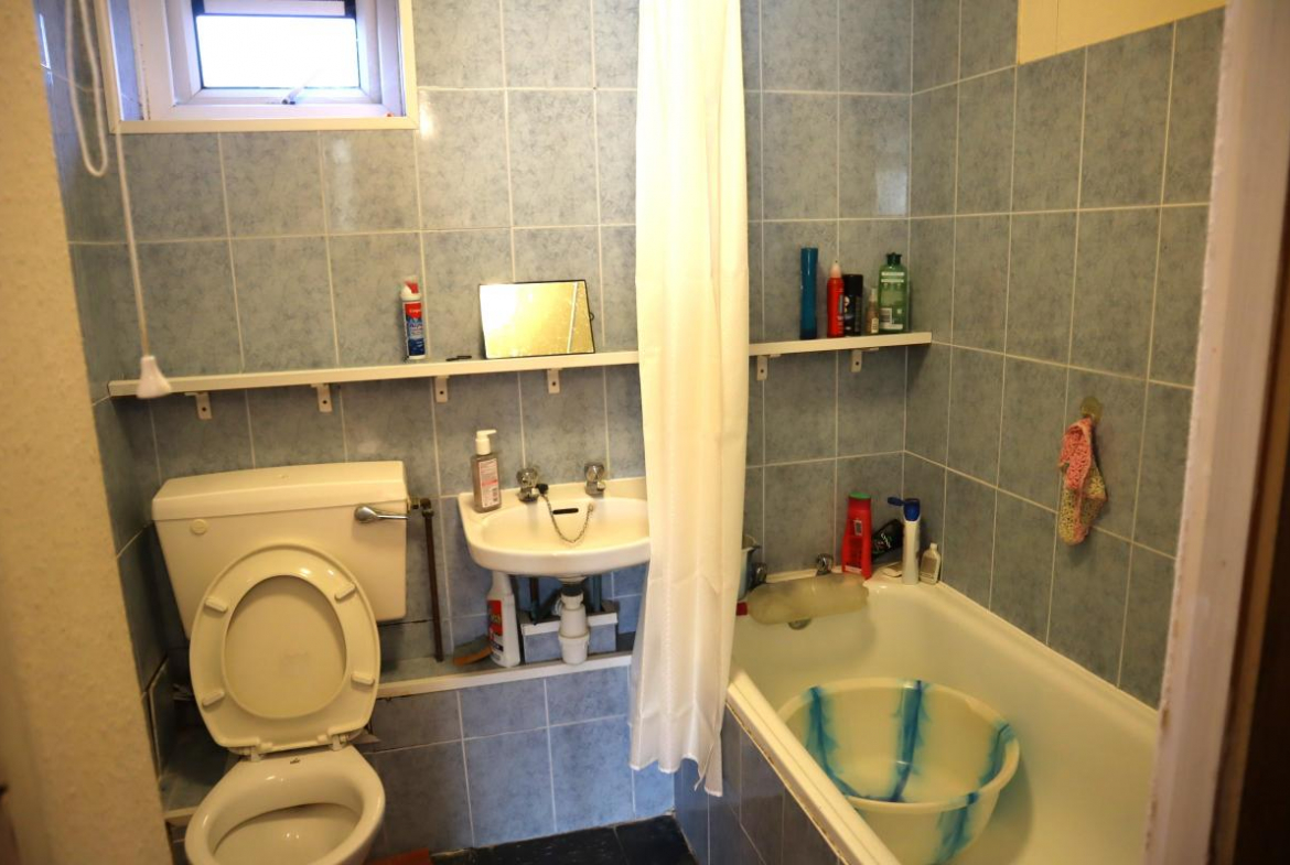 19, Kate Street, Leicester LE3 5RQ