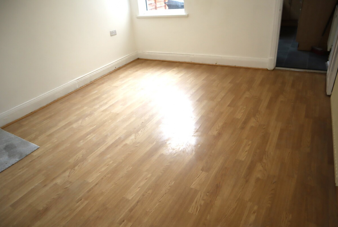59, Bramall Road, Leicester LE5 0PF