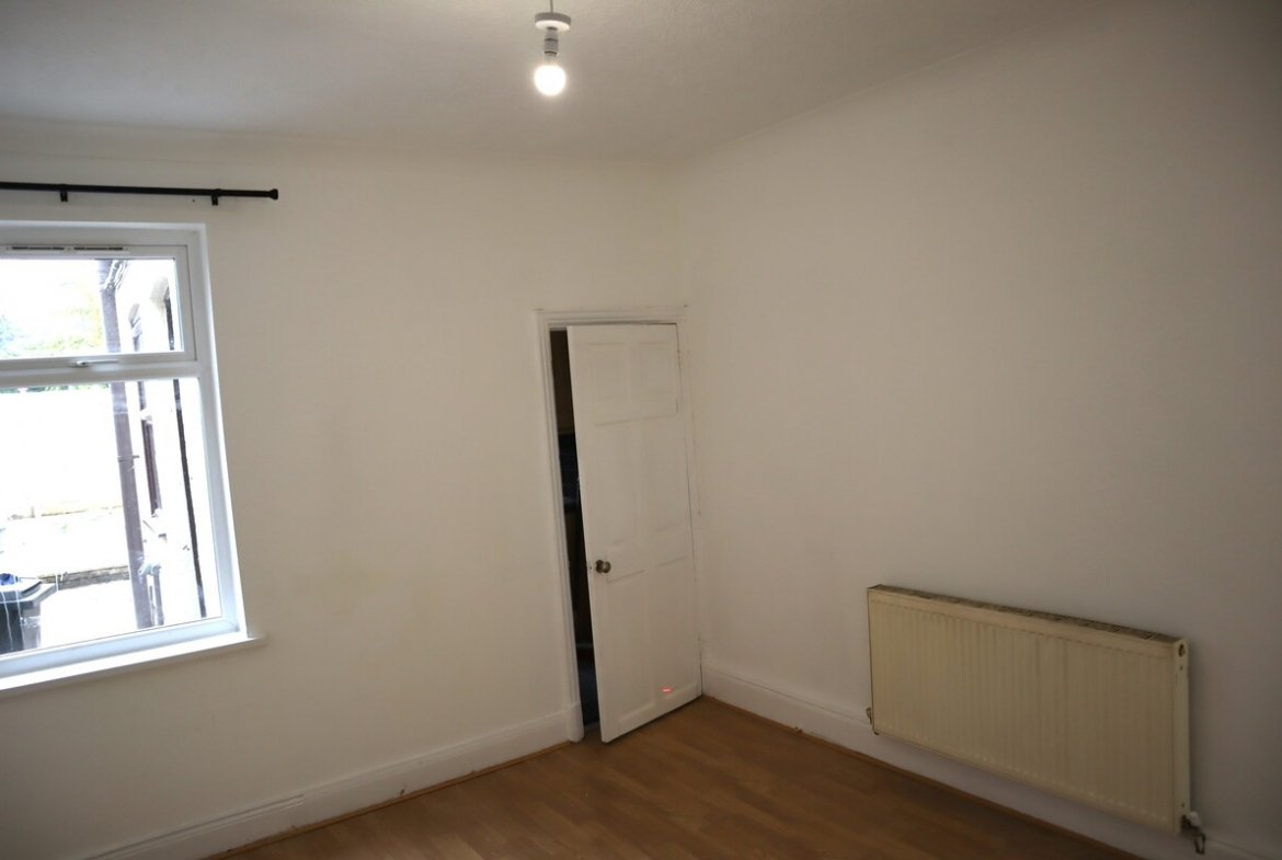 59, Bramall Road, Leicester LE5 0PF