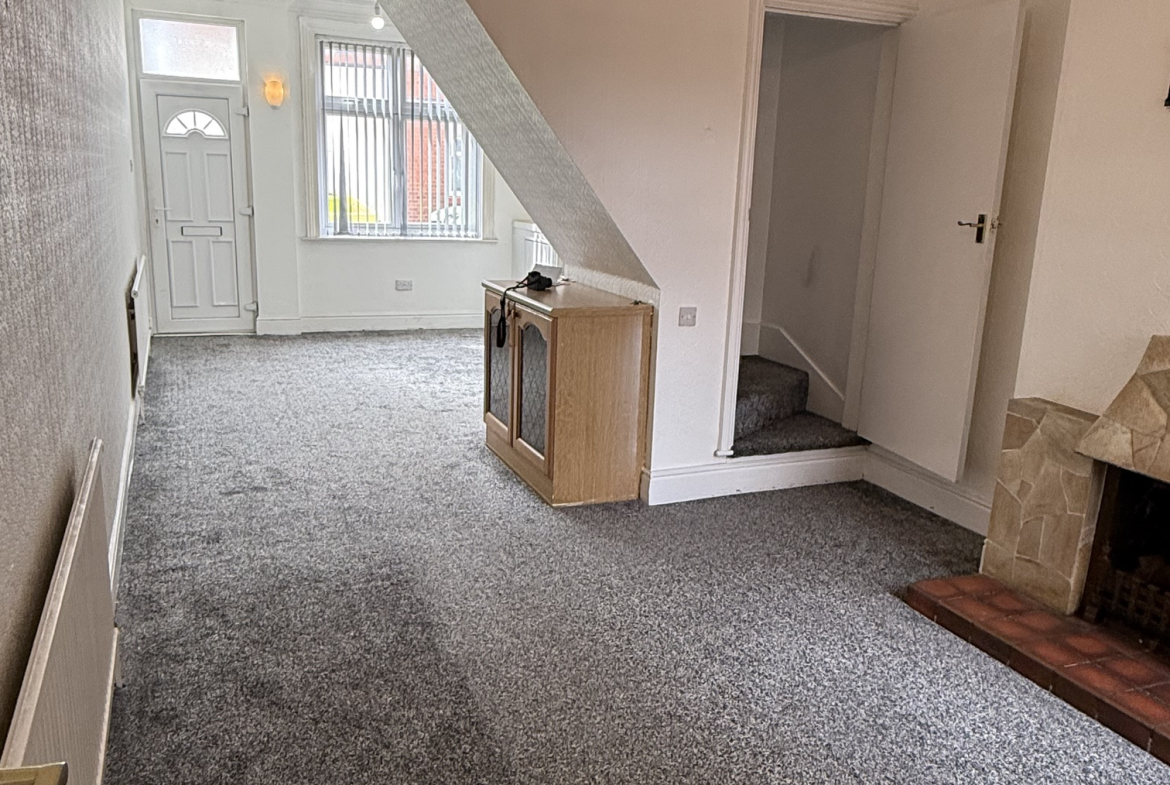 327 Tudor RdLeicester LE3 5JJ