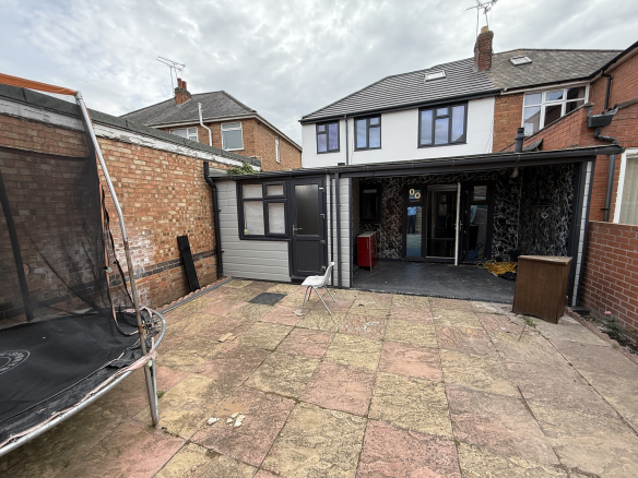 64 Gipsy Lane, Leicester, LE4 6RF