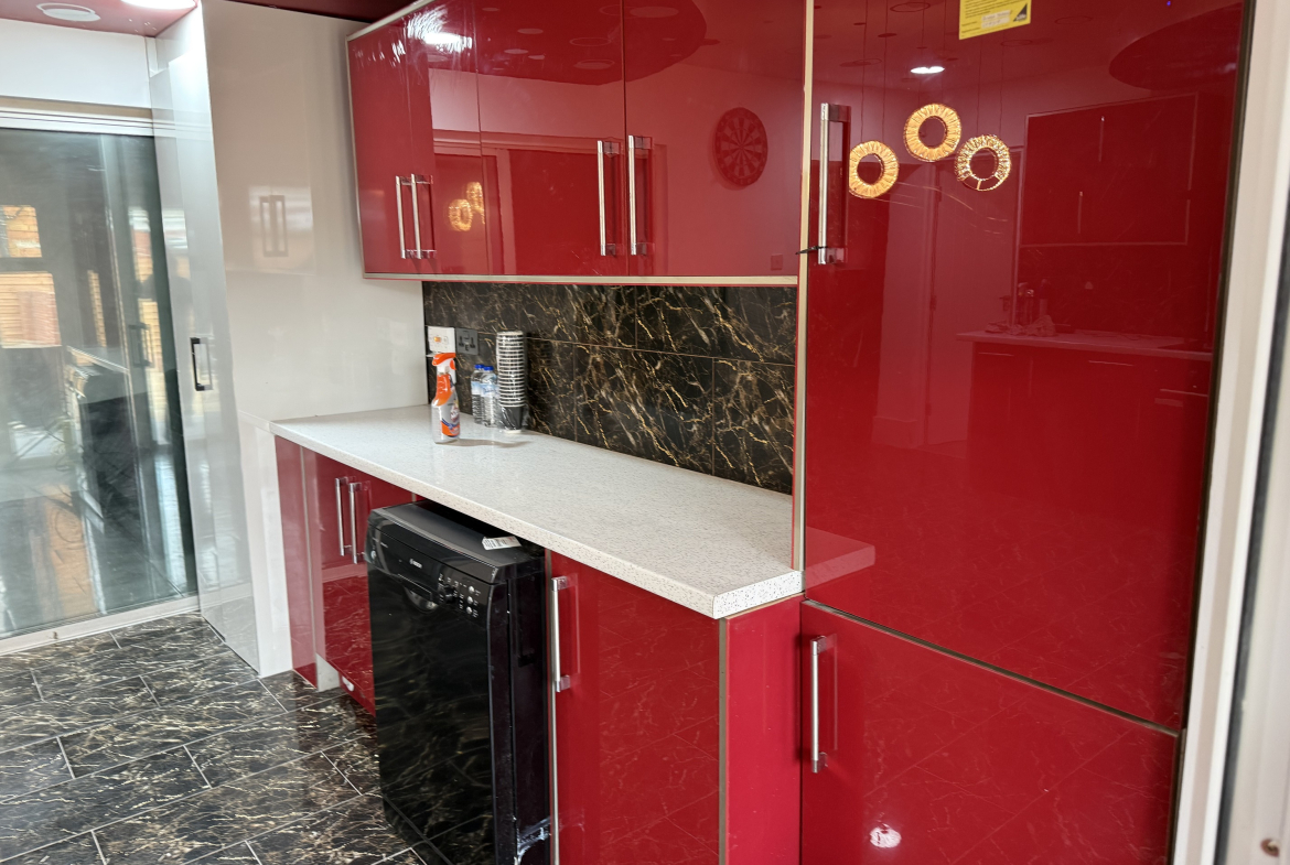 64 Gipsy Lane, Leicester, LE4 6RF