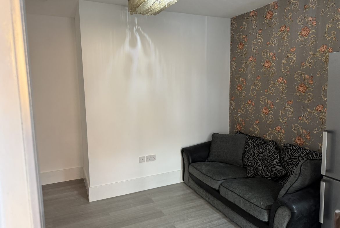 64 Gipsy Lane, Leicester, LE4 6RF