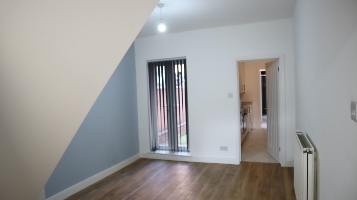6 BARKER STREET, LEICESTER, LE5 3LF