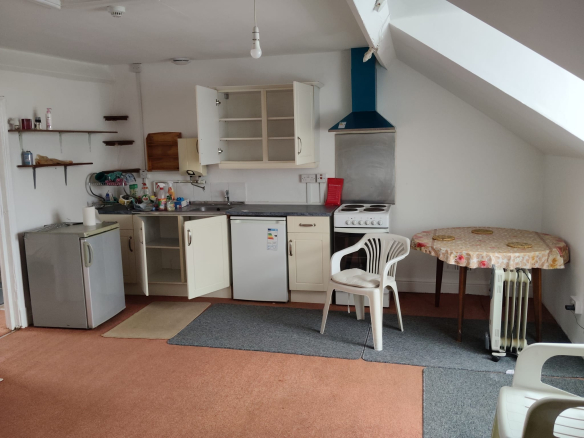 181 UPPINGHAM ROAD, LE5 4BP