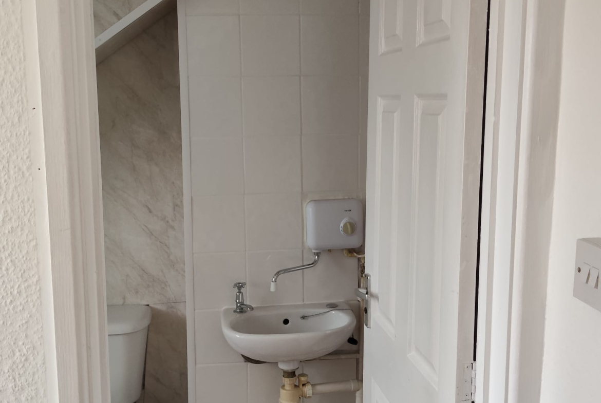181 UPPINGHAM ROAD, LE5 4BP