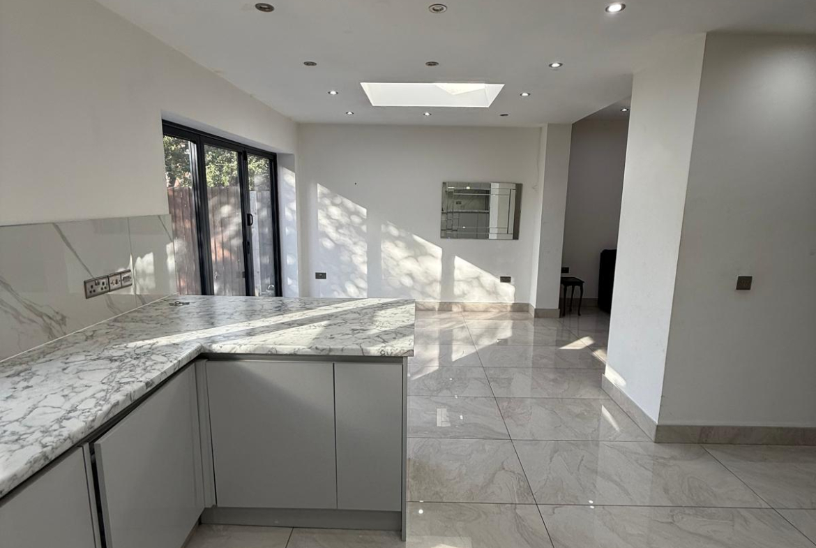 123 CARDINALS WALK, LEICESTER ,LE5 1LN