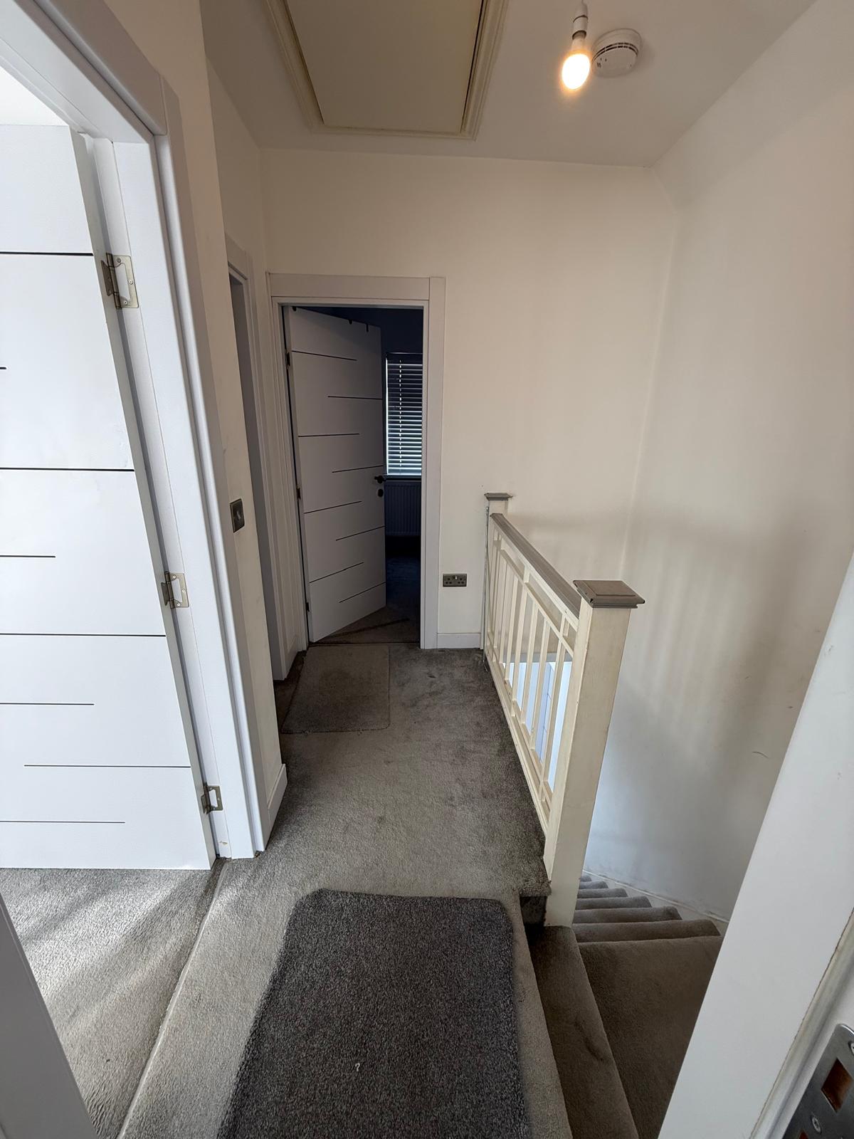 WhatsApp Image 2026-10-02 at 13.15.24 (12) 123 CARDINALS WALK, LEICESTER ,LE5 1LN