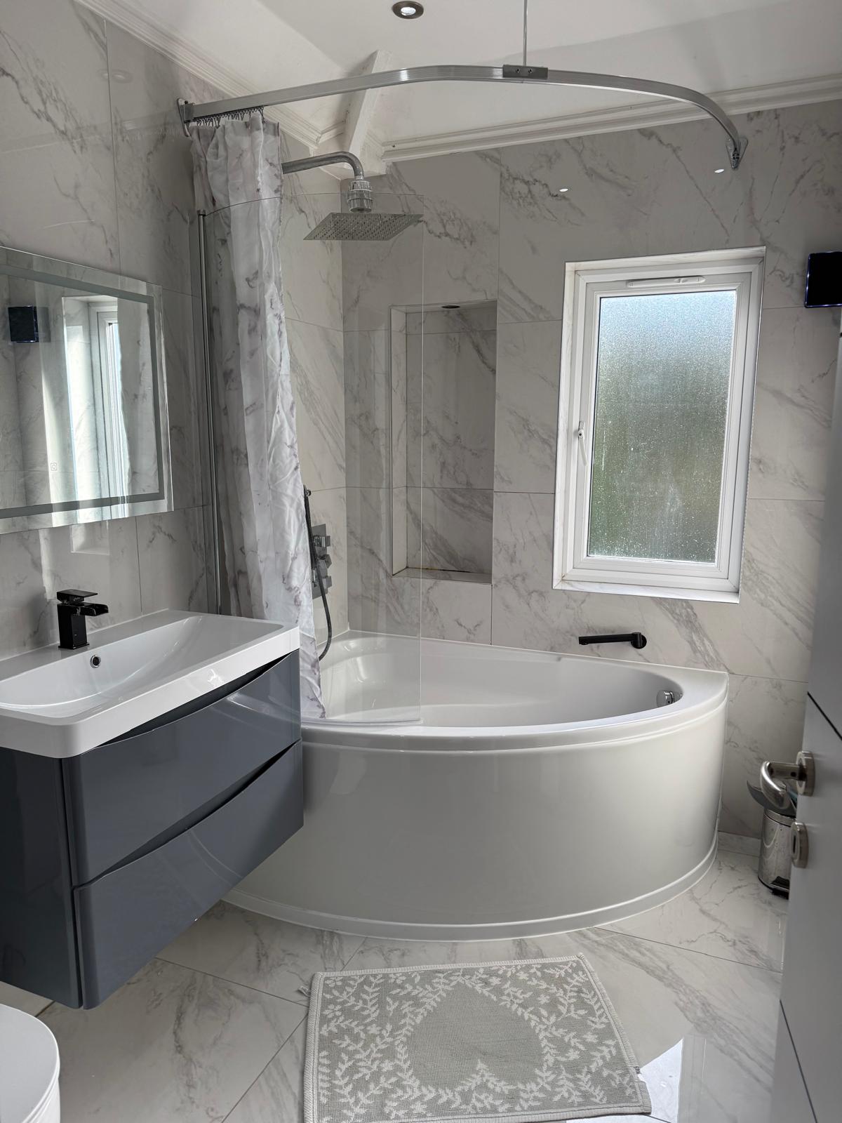 WhatsApp Image 2026-10-02 at 13.15.24 (14) 123 CARDINALS WALK, LEICESTER ,LE5 1LN