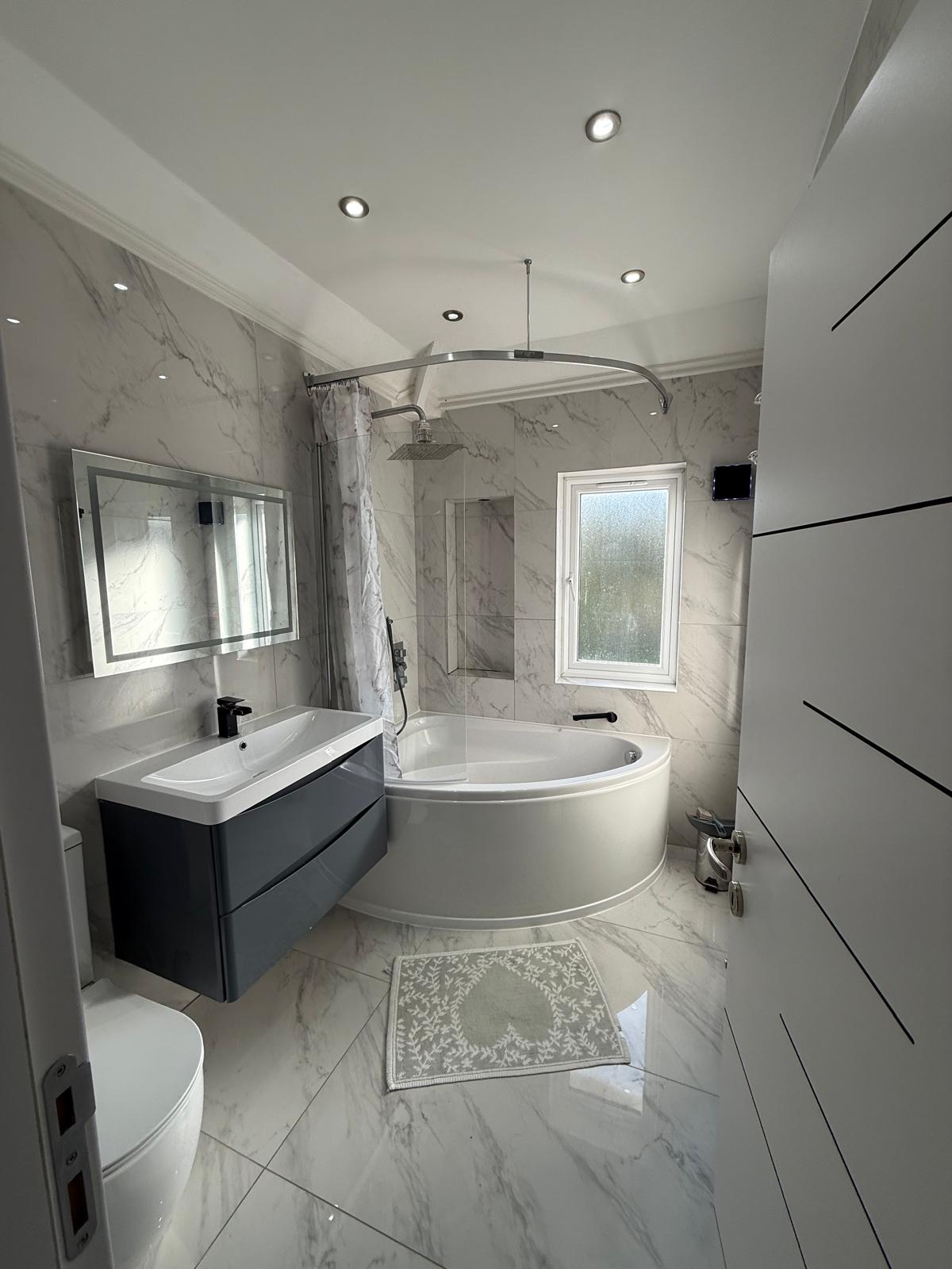 WhatsApp Image 2026-10-02 at 13.15.24 (3) 123 CARDINALS WALK, LEICESTER ,LE5 1LN
