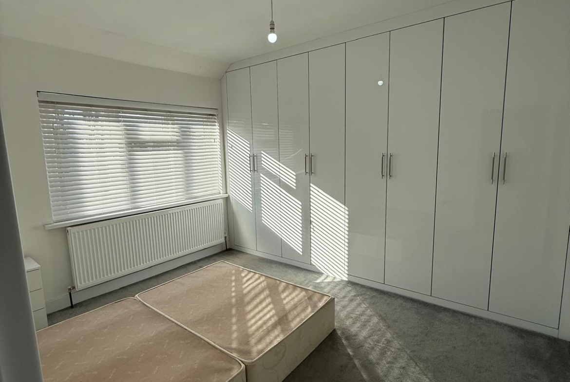 123 CARDINALS WALK, LEICESTER ,LE5 1LN