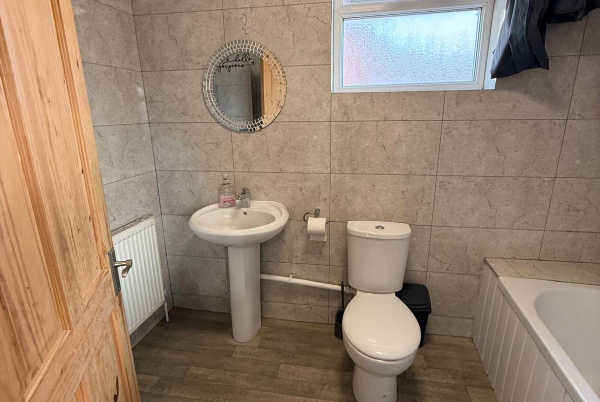 01A SUFFOLK STREET, LEICESTER, LE5 4JA