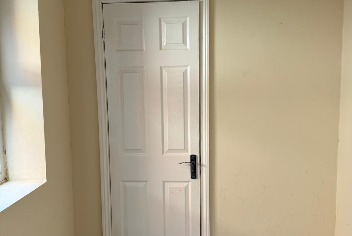 13 STROUD ROAD,LEICESTER, LE5 3NX