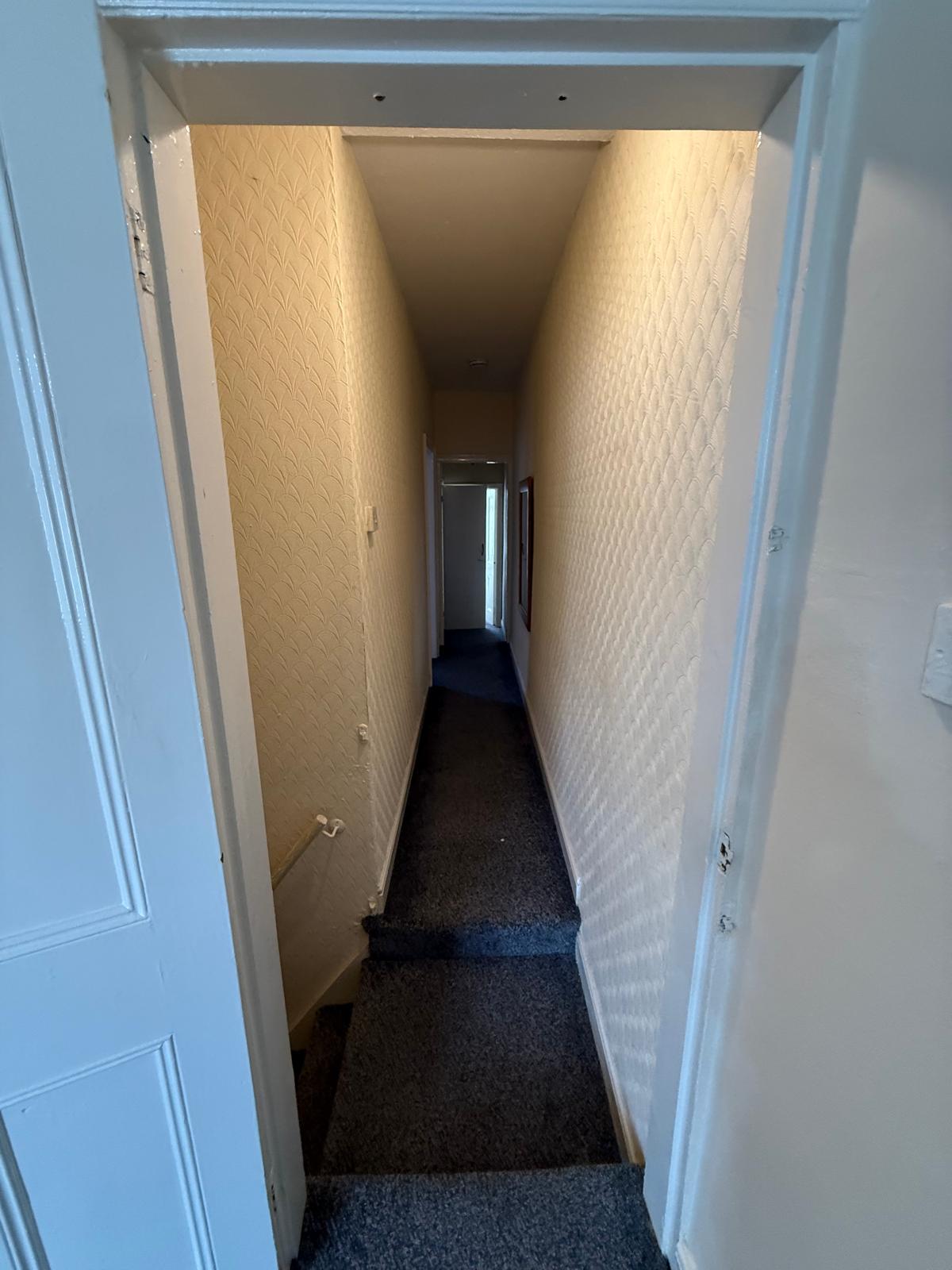 13 STROUD ROAD,LEICESTER, LE5 3NX