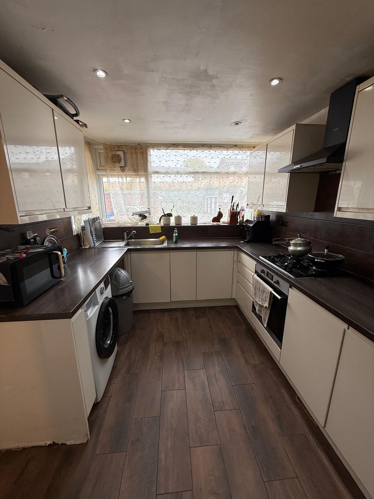 28 FALMOUTH ROAD, LEICESTER, LE5 4WH