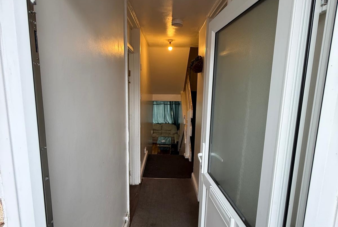 28 FALMOUTH ROAD, LEICESTER, LE5 4WH