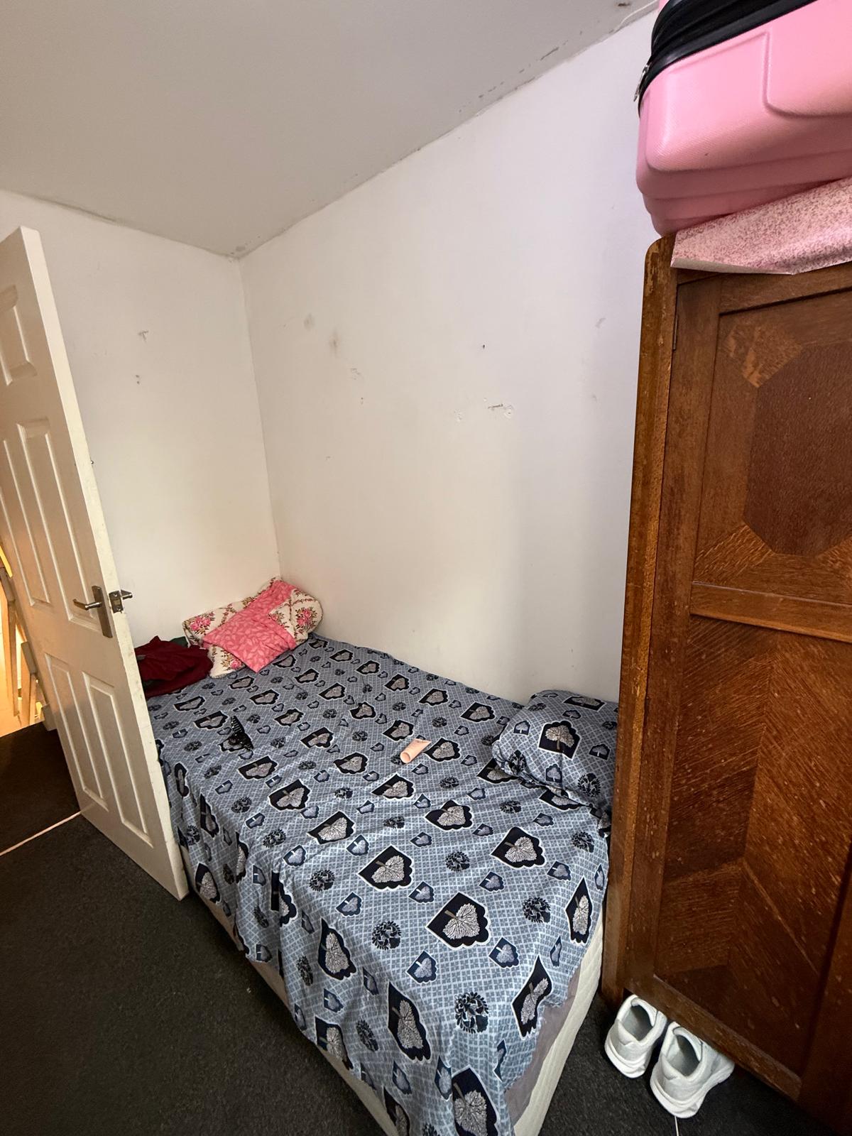 28 FALMOUTH ROAD, LEICESTER, LE5 4WH