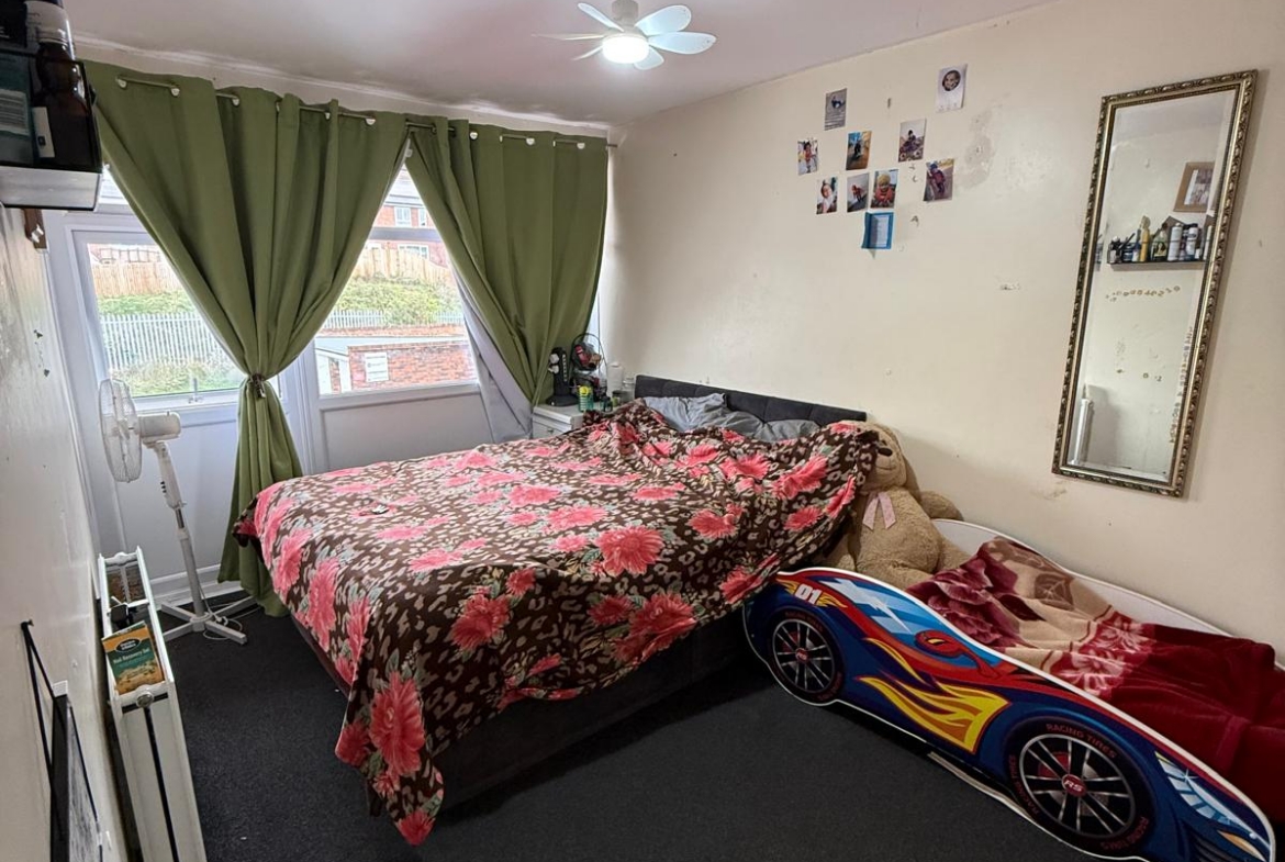 28 FALMOUTH ROAD, LEICESTER, LE5 4WH