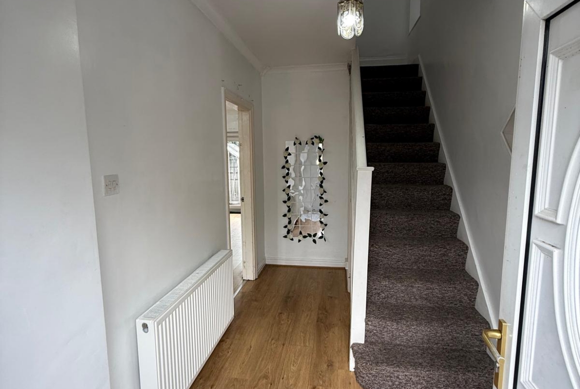 3 EXMOOR AVENUE, LEICESTER, LE4 0BJ