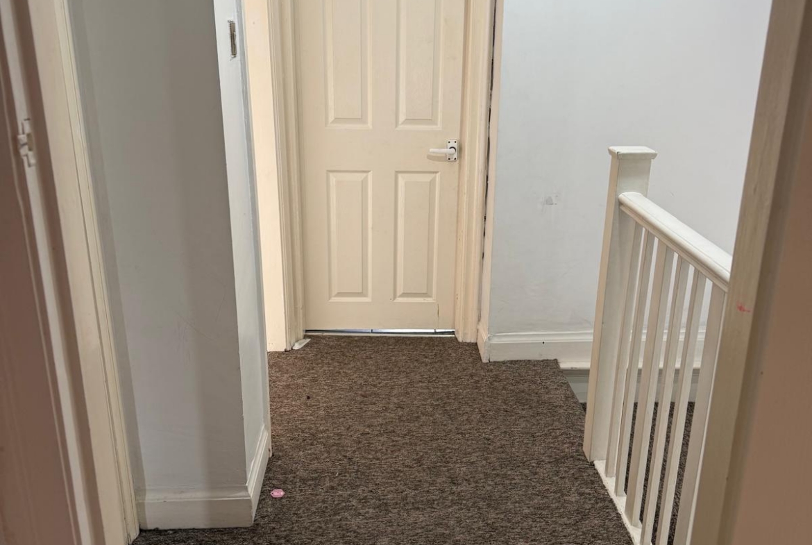 3 EXMOOR AVENUE, LEICESTER, LE4 0BJ