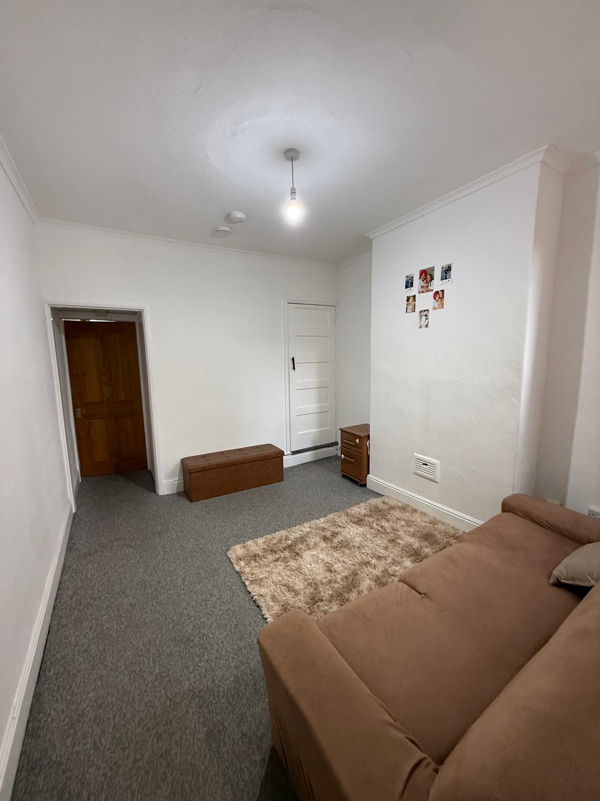 88 KNIGHTON FIELD ROAD WEST, LEICESTER, LE2 6LG
